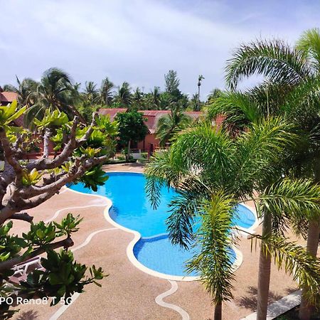 קו לנטה D.R. Lanta Bay Resort מראה חיצוני תמונה