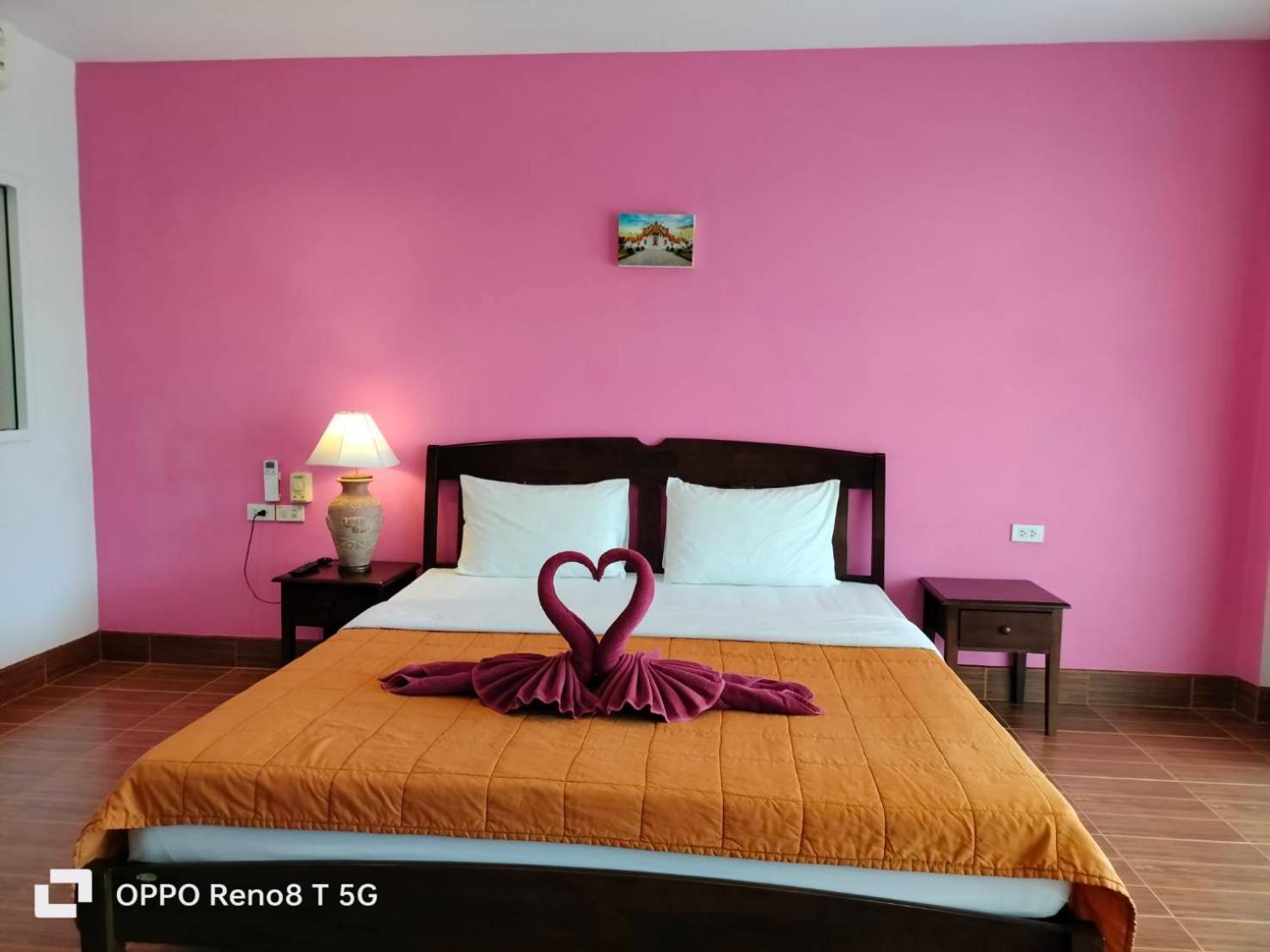 קו לנטה D.R. Lanta Bay Resort מראה חיצוני תמונה