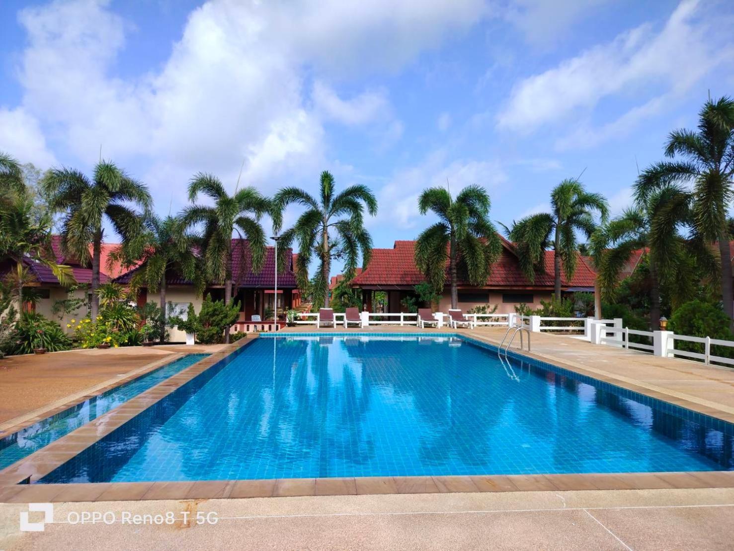 קו לנטה D.R. Lanta Bay Resort מראה חיצוני תמונה