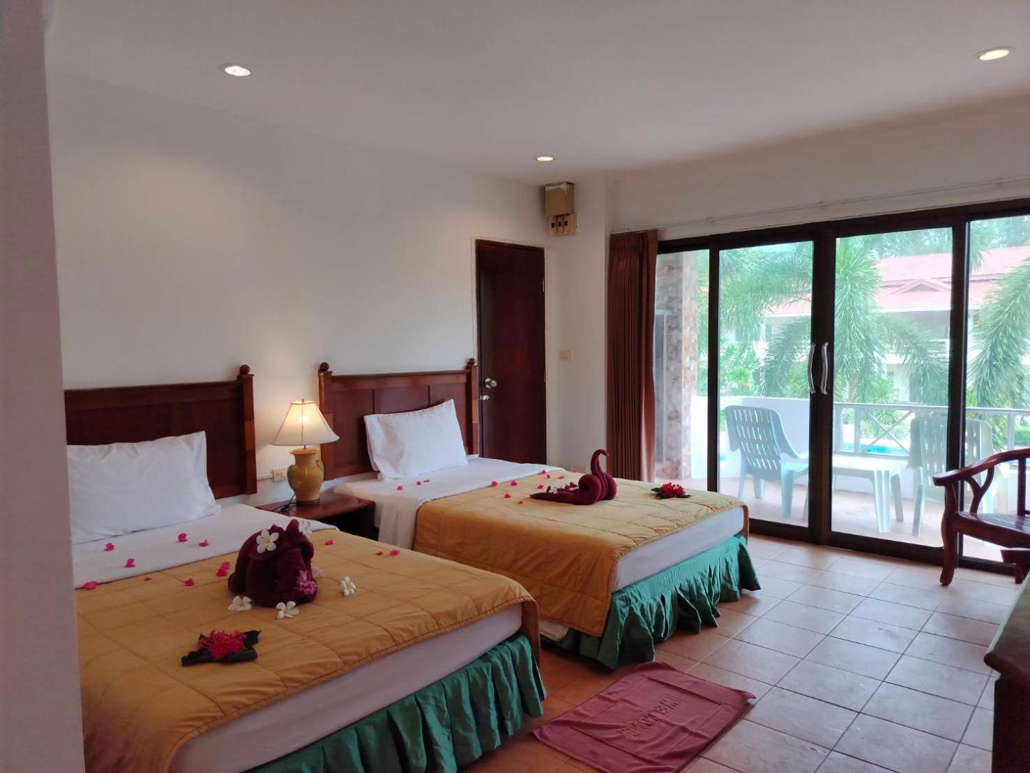 קו לנטה D.R. Lanta Bay Resort מראה חיצוני תמונה