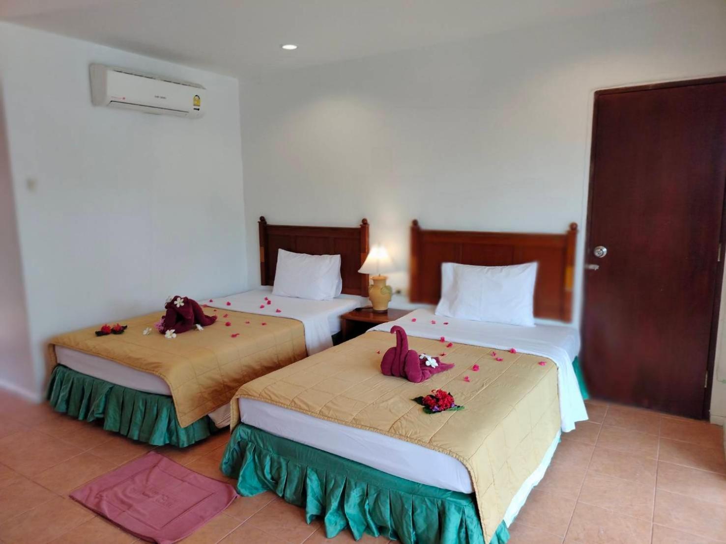 קו לנטה D.R. Lanta Bay Resort מראה חיצוני תמונה